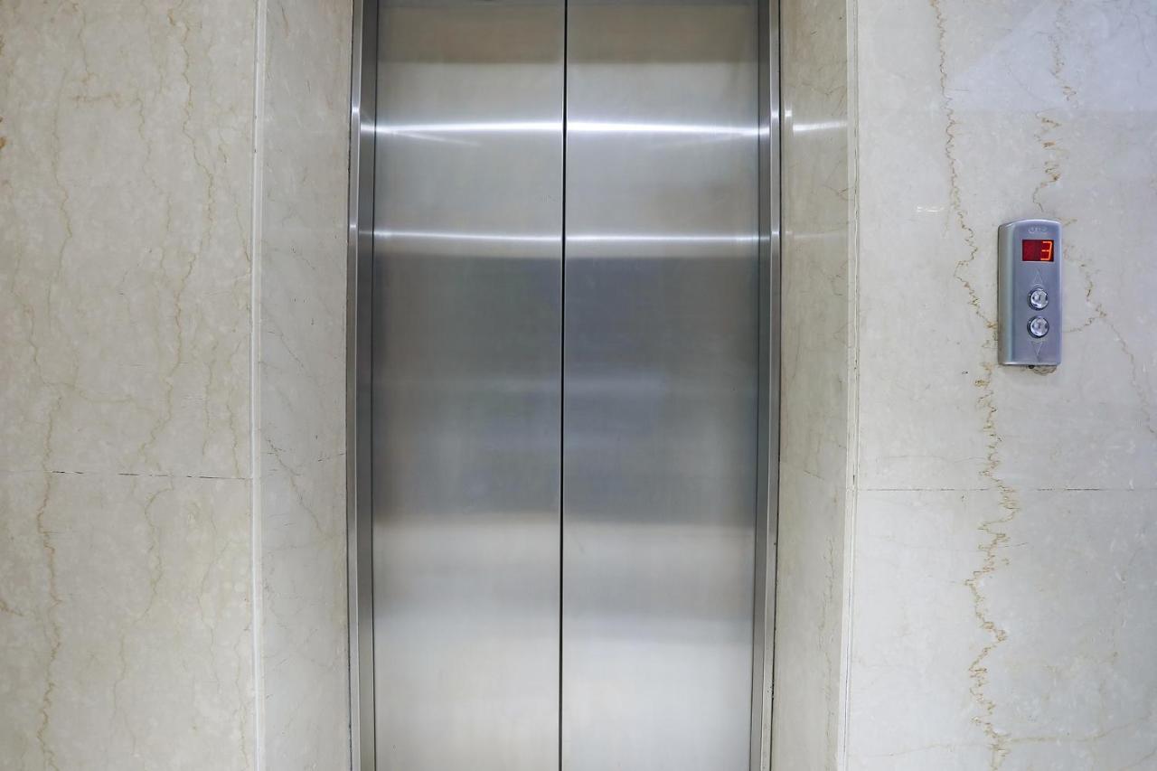Fabhotel Grand Stay New Delhi Luaran gambar
